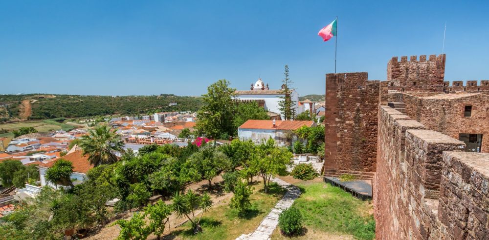 Kasteel van Silves met kasteelmuur